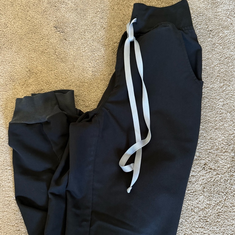 FIGS High Waisted Black Scrub Joggers- Women’s- XXS/Petite